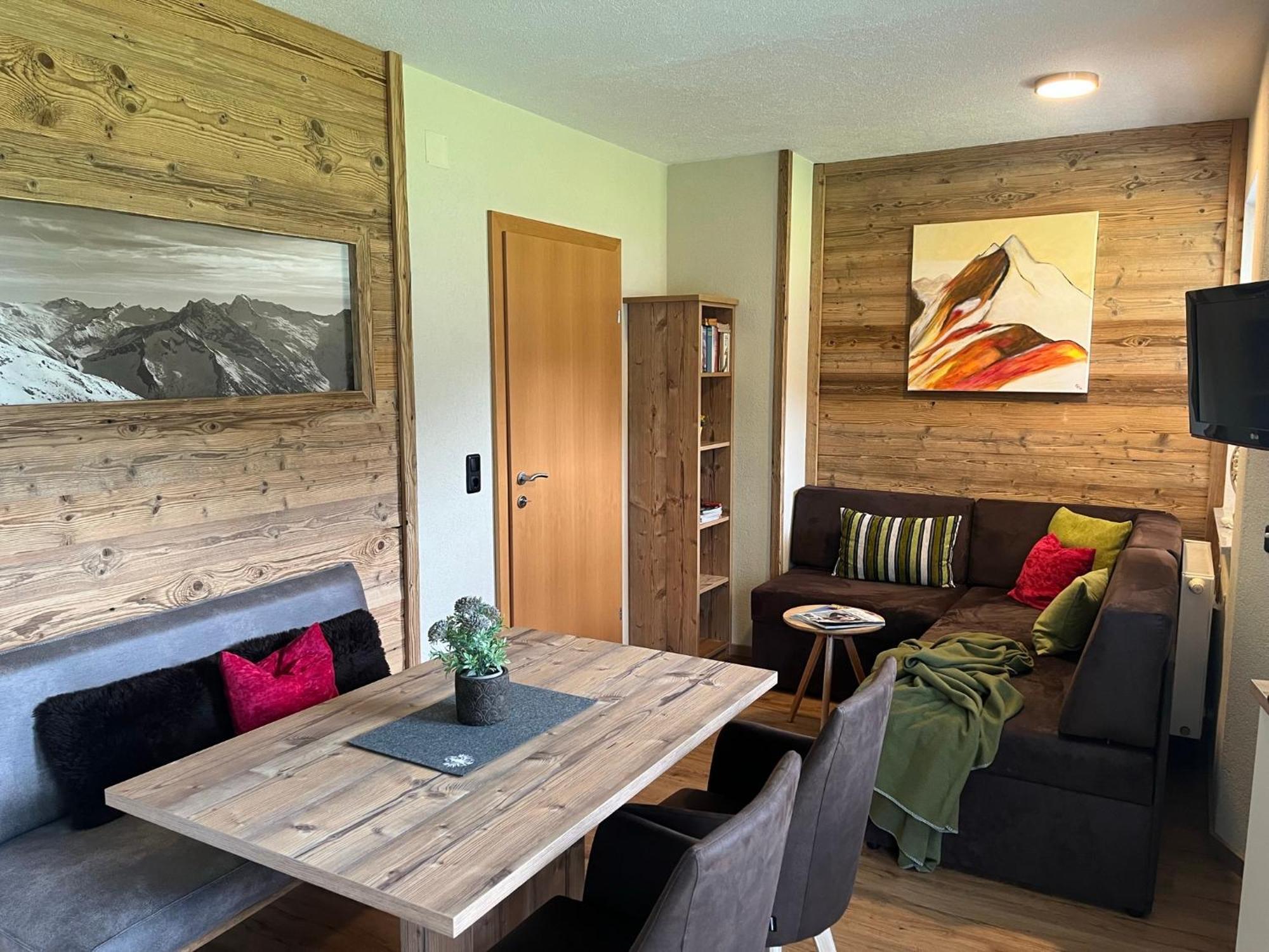 Villa Romantica Appartement Mayrhofen Exterior photo