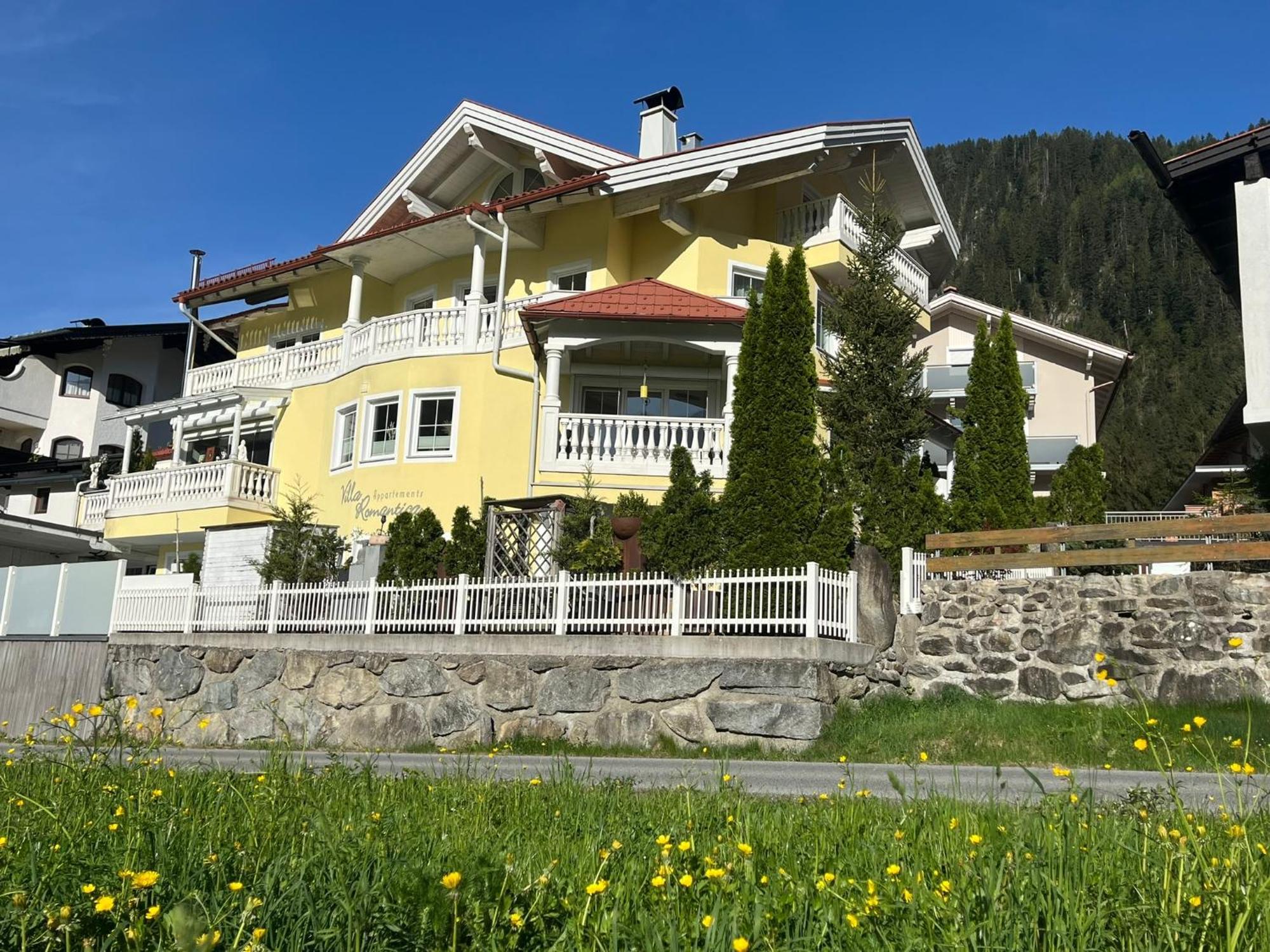 Villa Romantica Appartement Mayrhofen Exterior photo